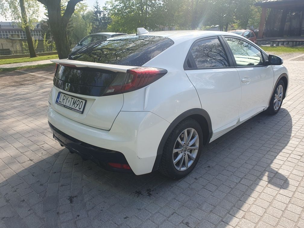 HONDA CIVIC 1.6 I-DTEC SPORT biala perla