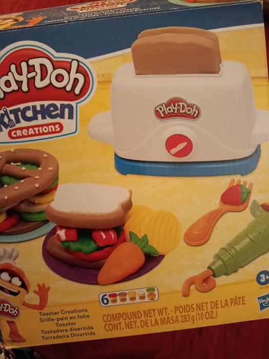 Playdoh kitchen torradeira