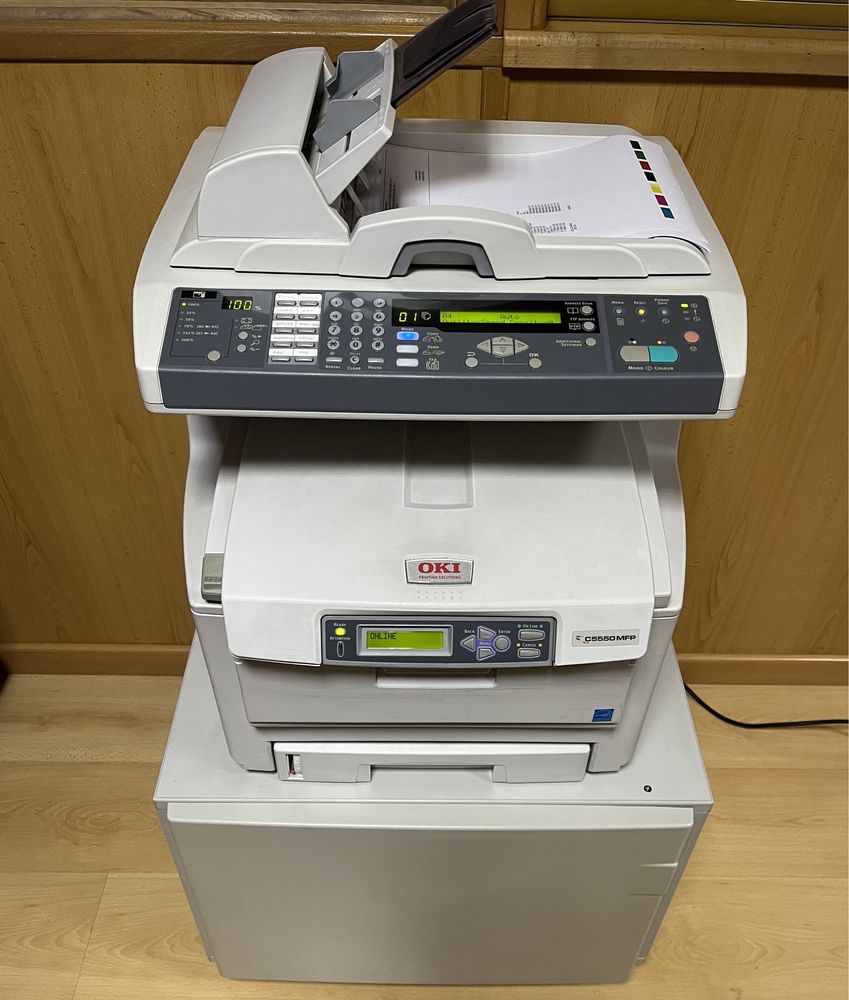 Impressora laser multifunções OKI C5550mfp