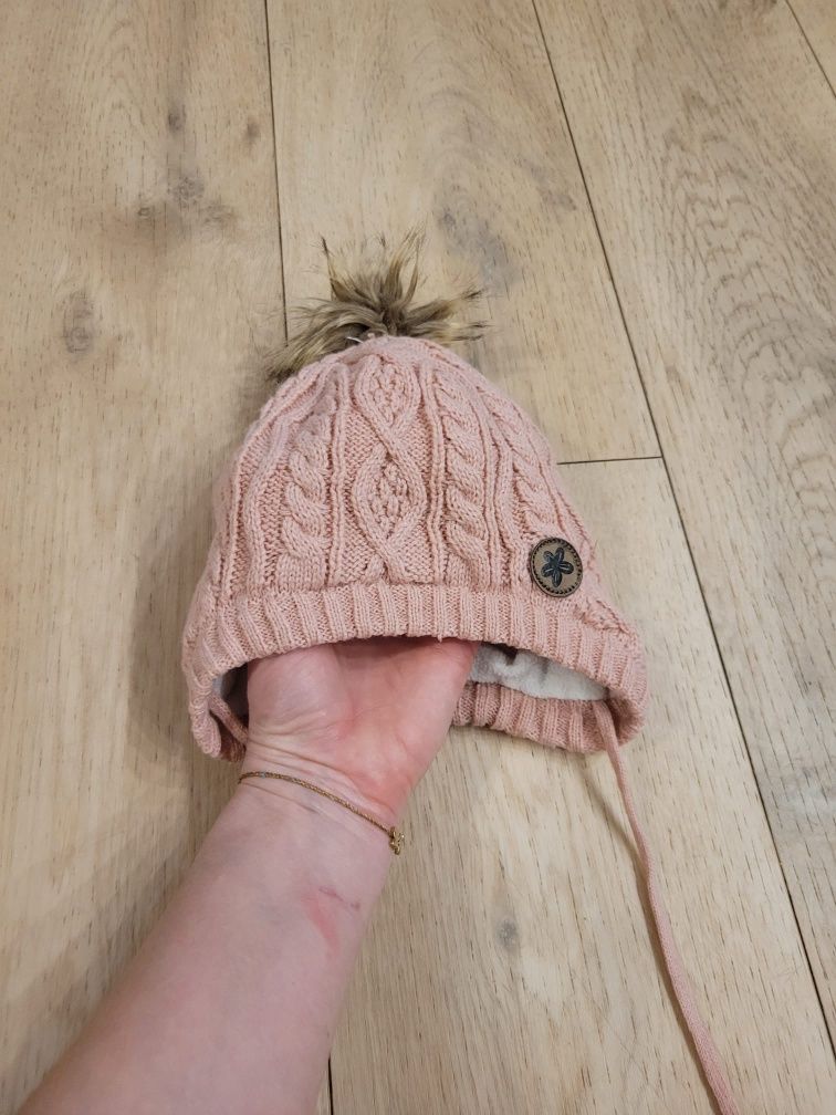 Śliczna czapka dla dziewczynki rozmiar 86 92 98 cm wiosna wiązana