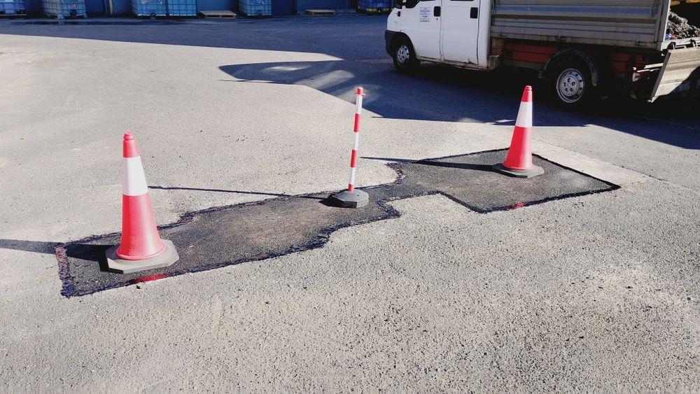 Naprawa dziur w asfalcie,łatanie dziur