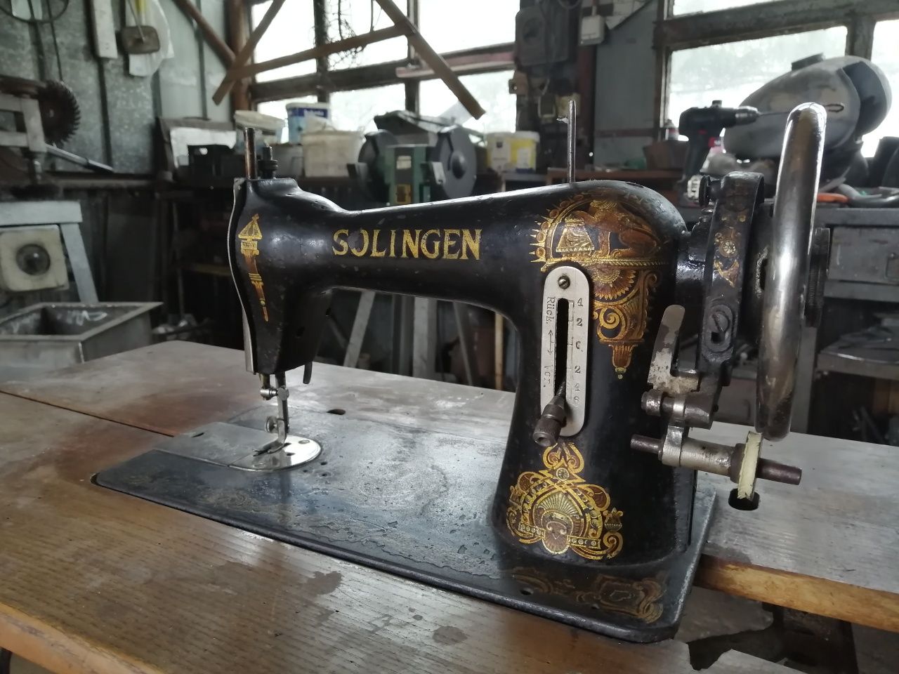 Maszyna do szycia Solingen, zabytkowa bogato zdobiona