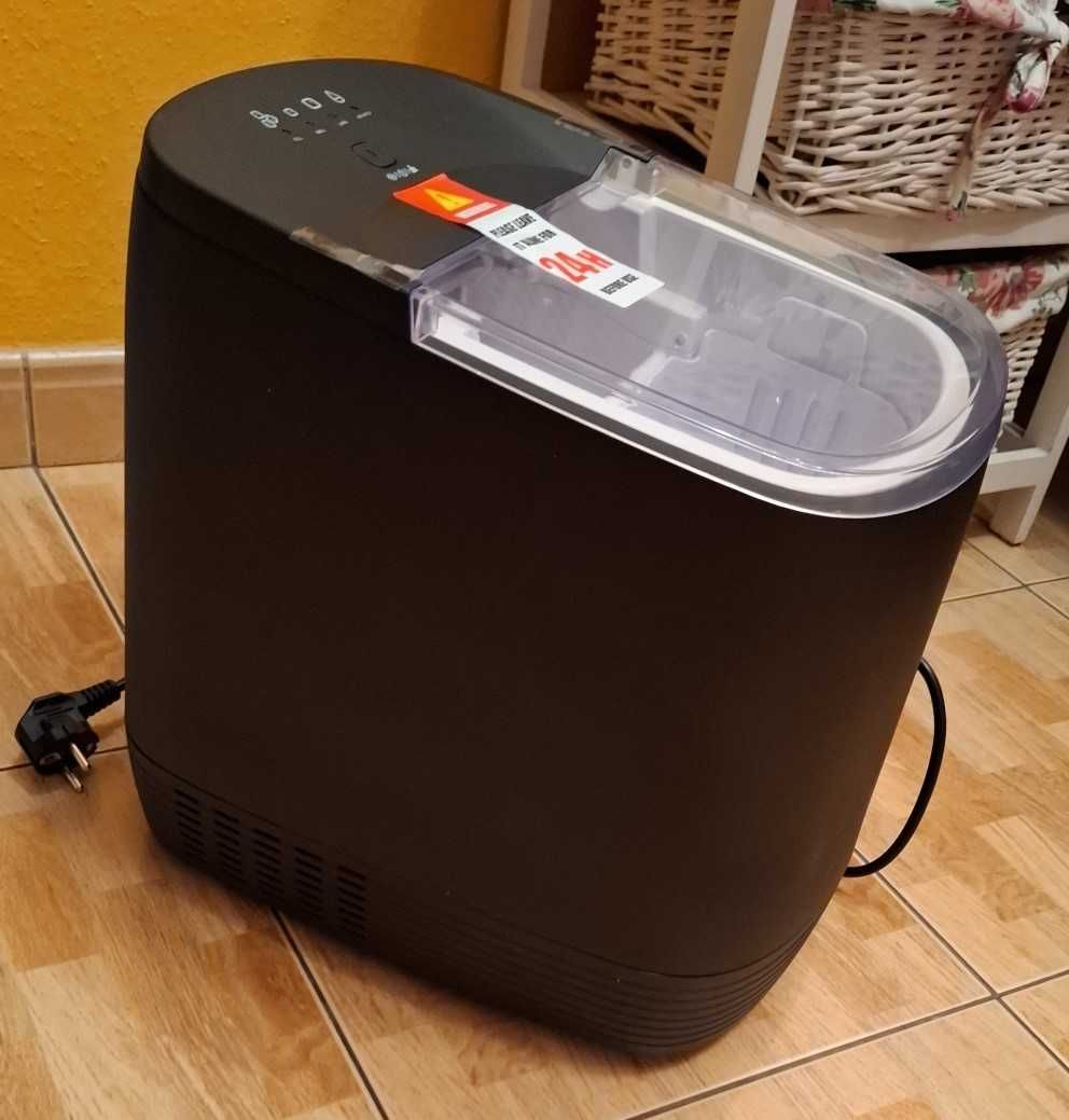 Kostkarka Do Lodu QMY HS-21  Czarna