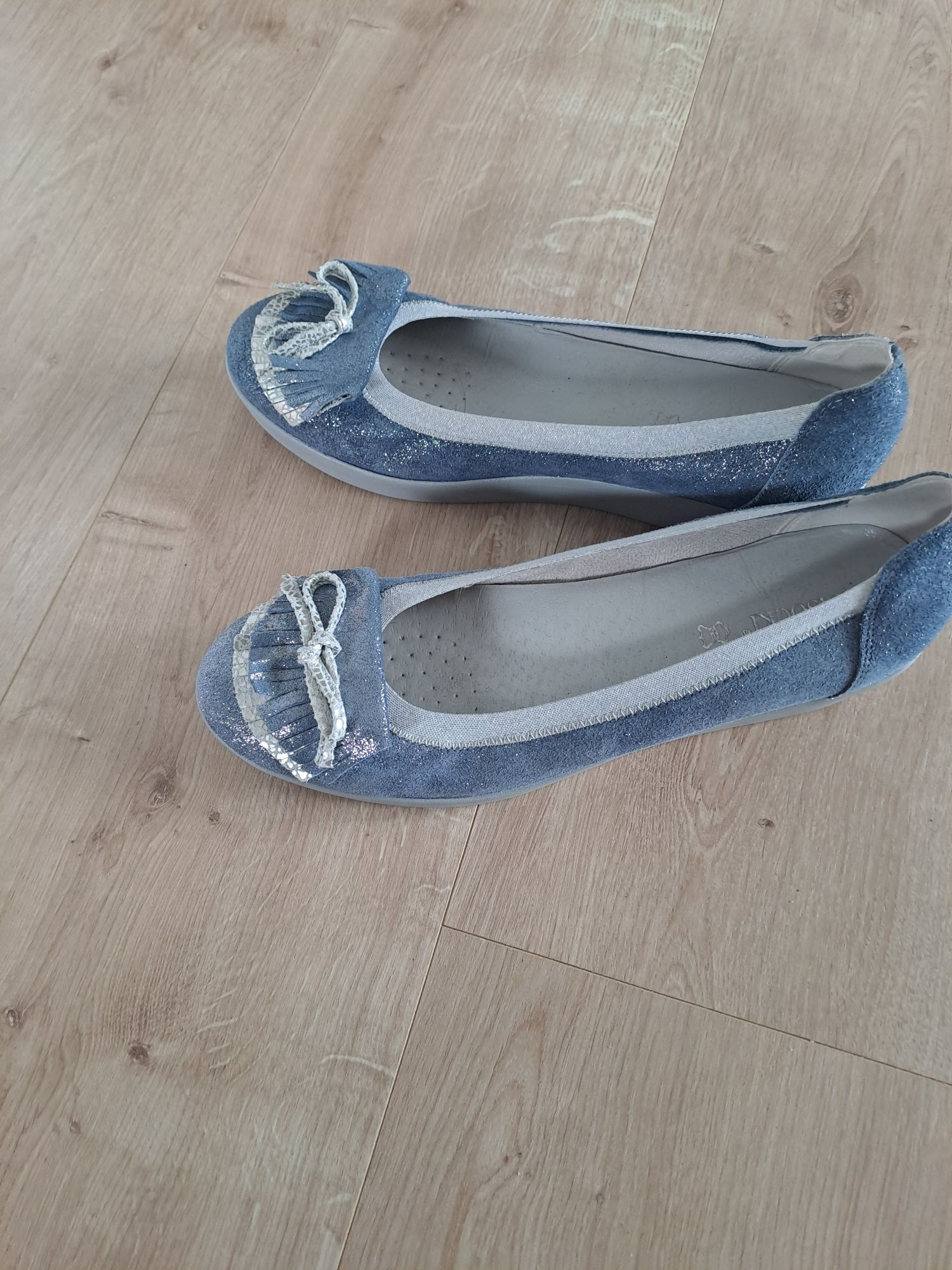 Nowe balerinki lasocki r 39