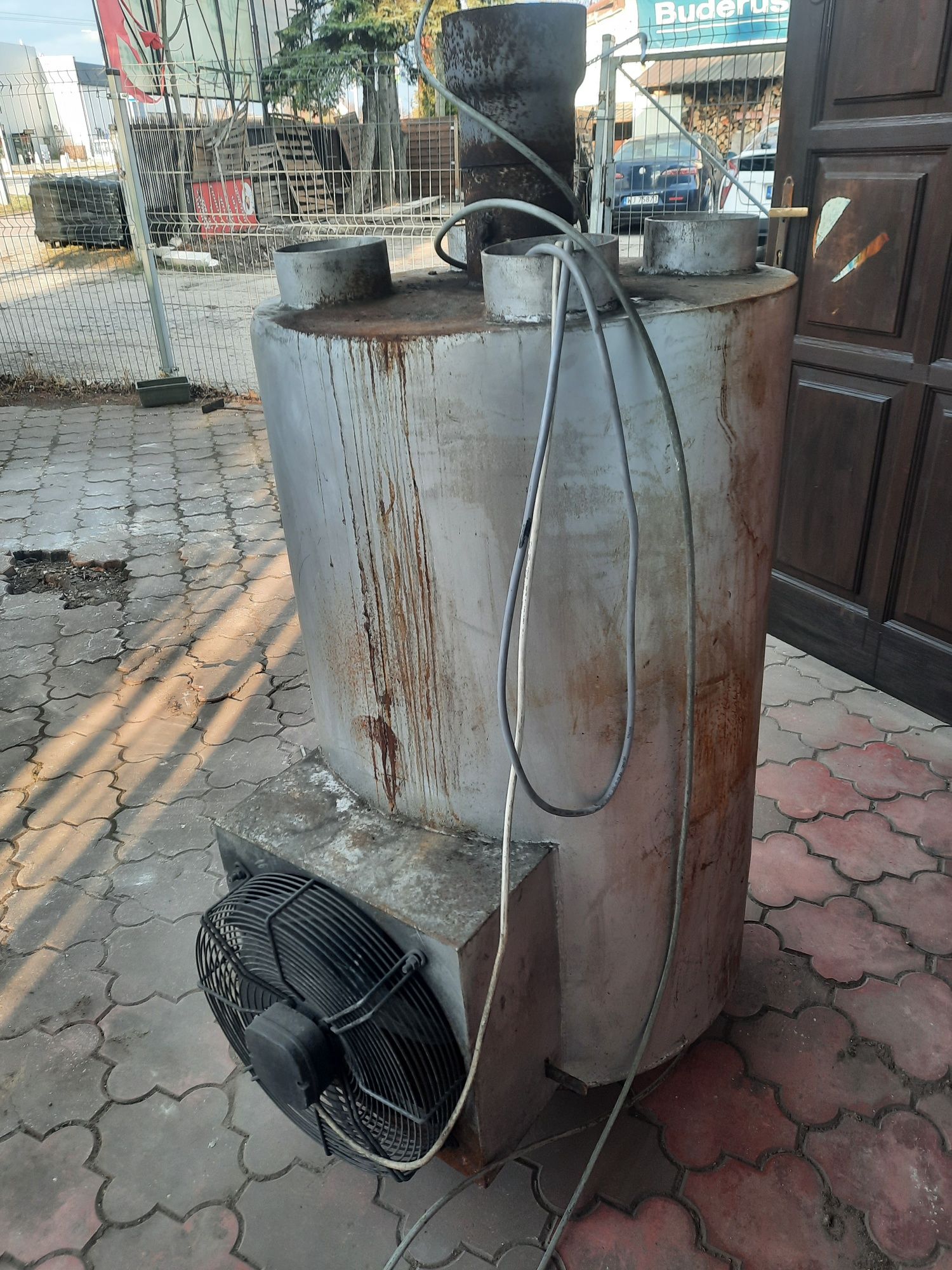 Piec na drewno, węgiel itp