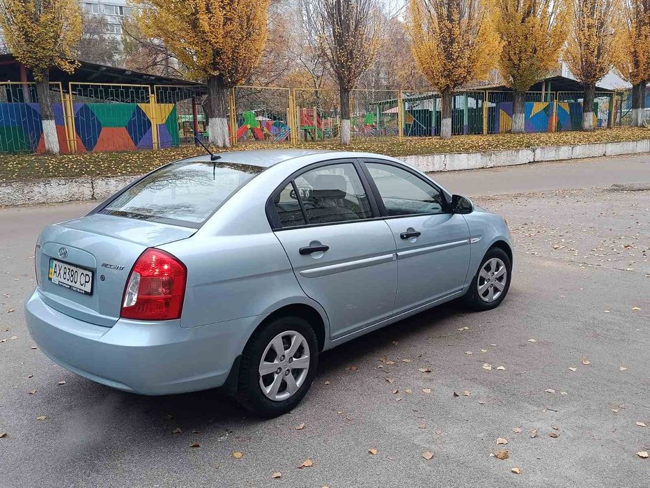 Hyundai Accent c оригинальным пробегом 100 т.км в хорошем состоянии