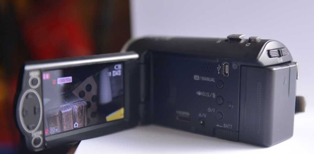 Kamera HD Panasonic HC-V210 FULL HD