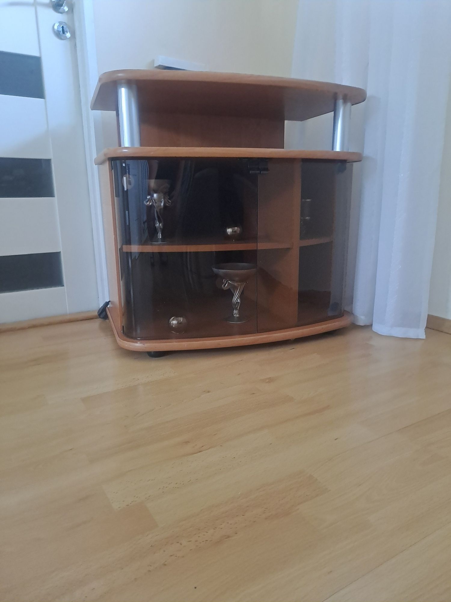 Szafka RTV  z szklaną półka
