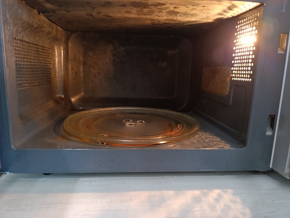 Мікрохвильовка Gorenje MO 17 DE
В даної м