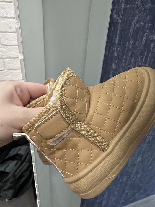 Новые , пролет с размером зимние сапоги угги