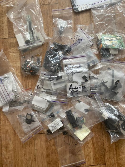 Запчастини до телефонів iPhone. Ціна за все.