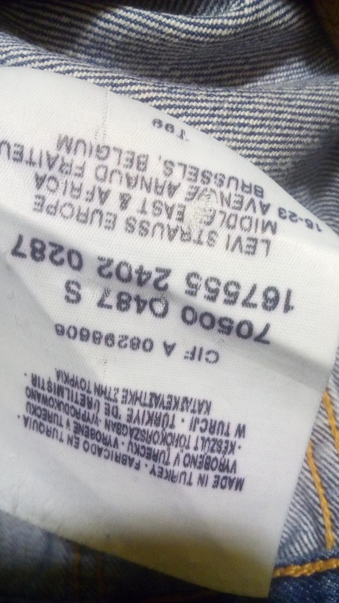 Жакет Levi strauss, levis's, size S, жіночий. Халат жіночий,червоний.