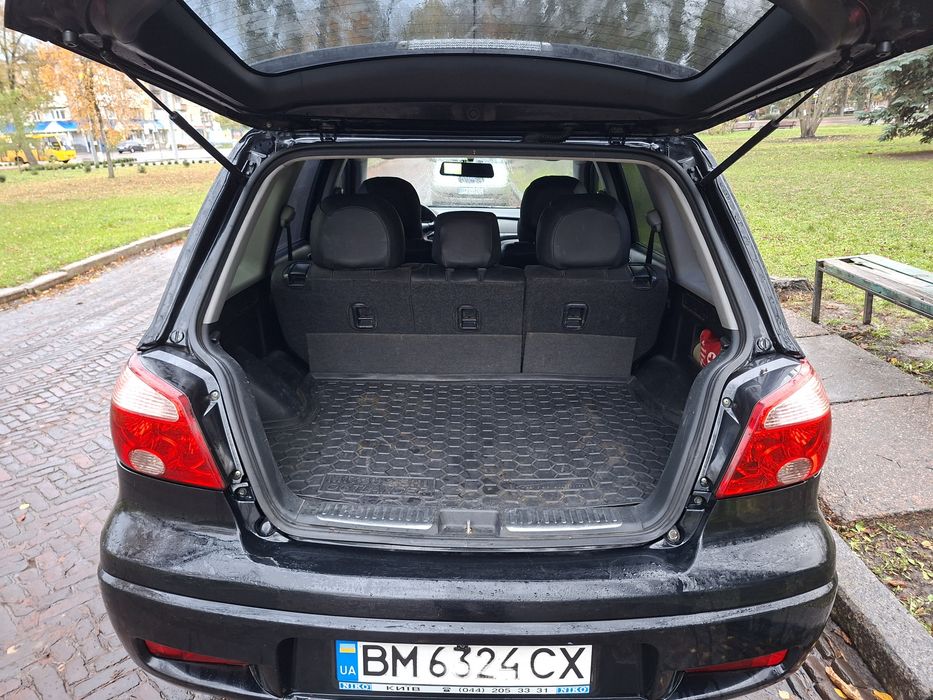 Mitsubishi Outlander 1/ 2.0 газ/бензин/ 2008 рік/ Повний привід