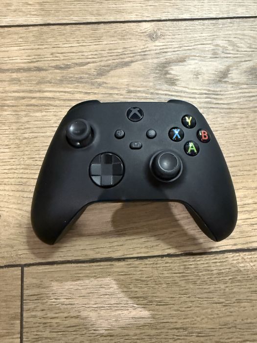 Xbox Series X 2 gry  i pad w zestawie