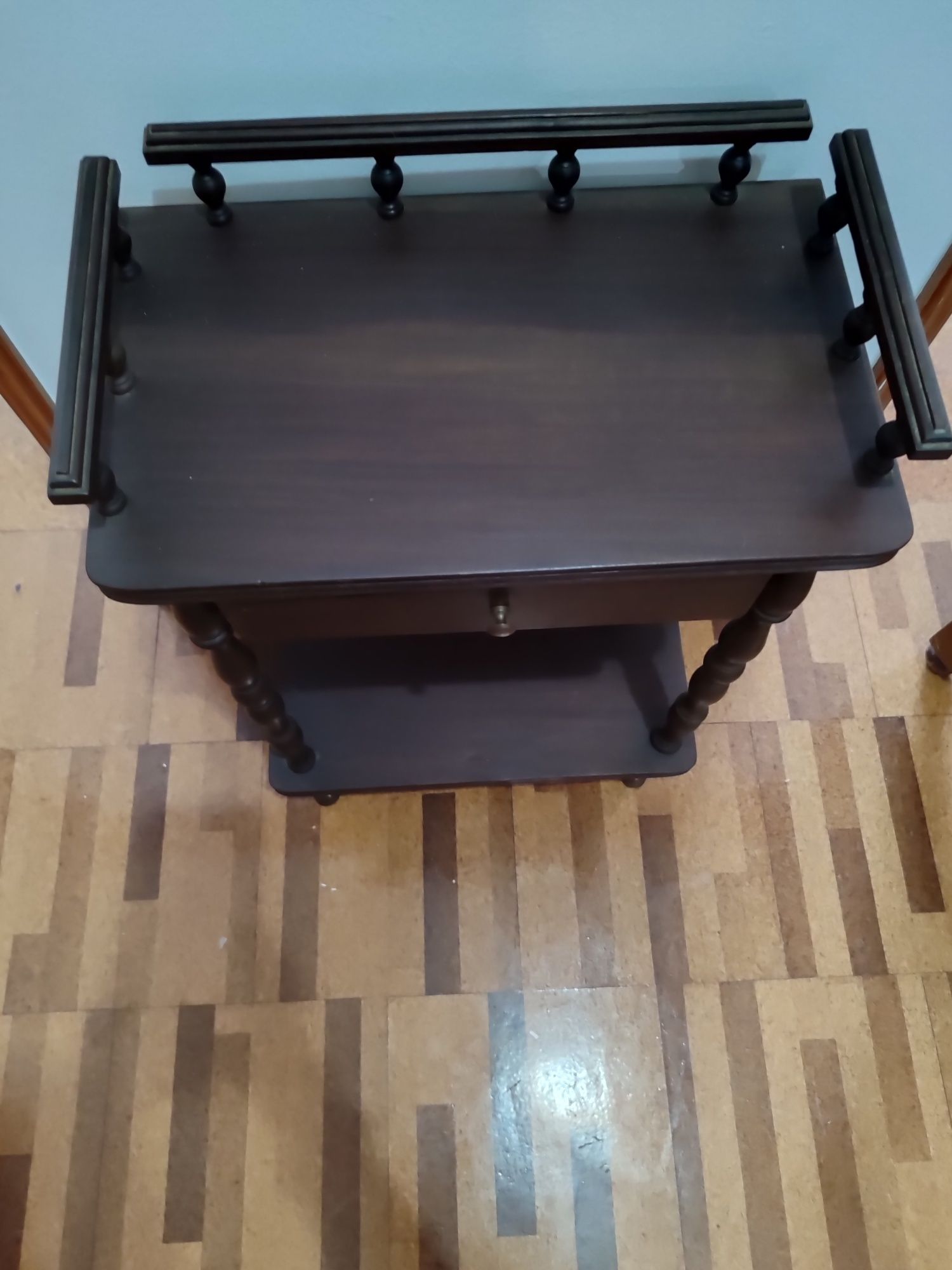 Móvel corredor/mesa cabeceira