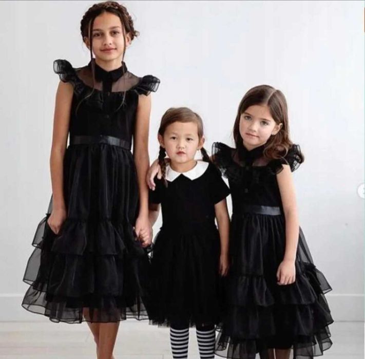Nowy strój Wednesday Addams, r. 146/152 przebranie