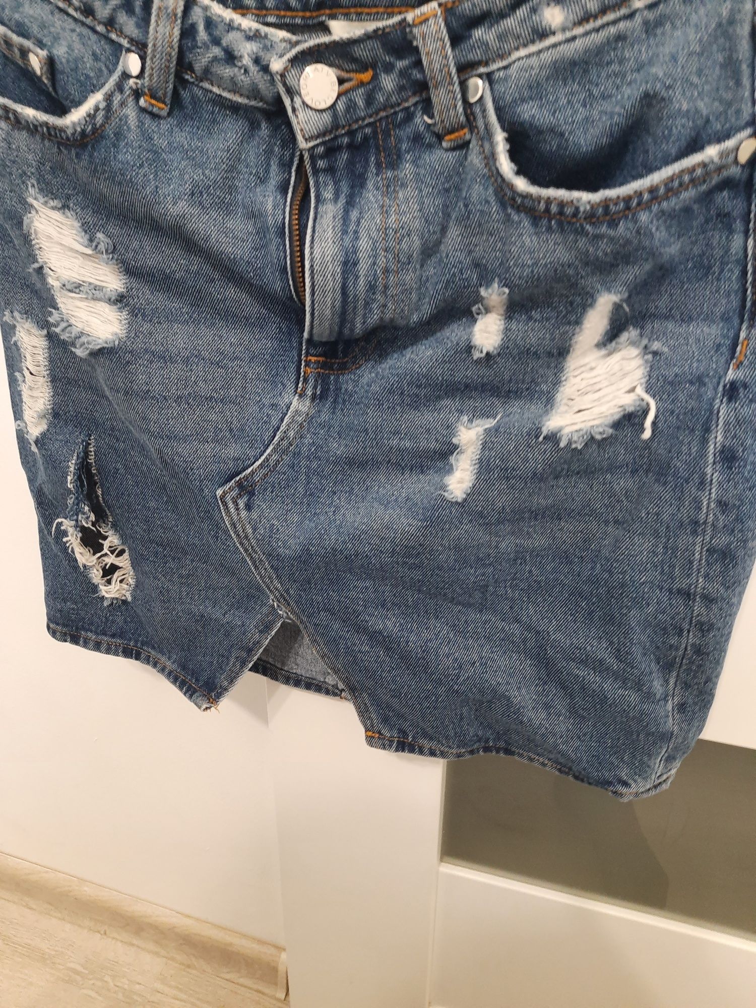 Spodnica h&m dziury jeans przetarcia