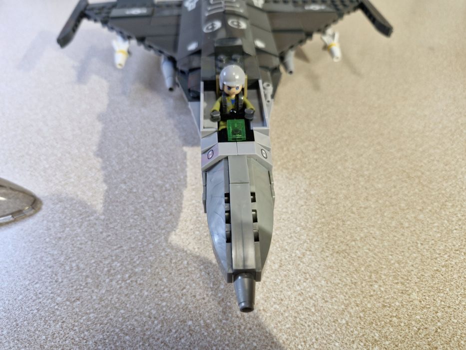 Игрушка конструктор самолет