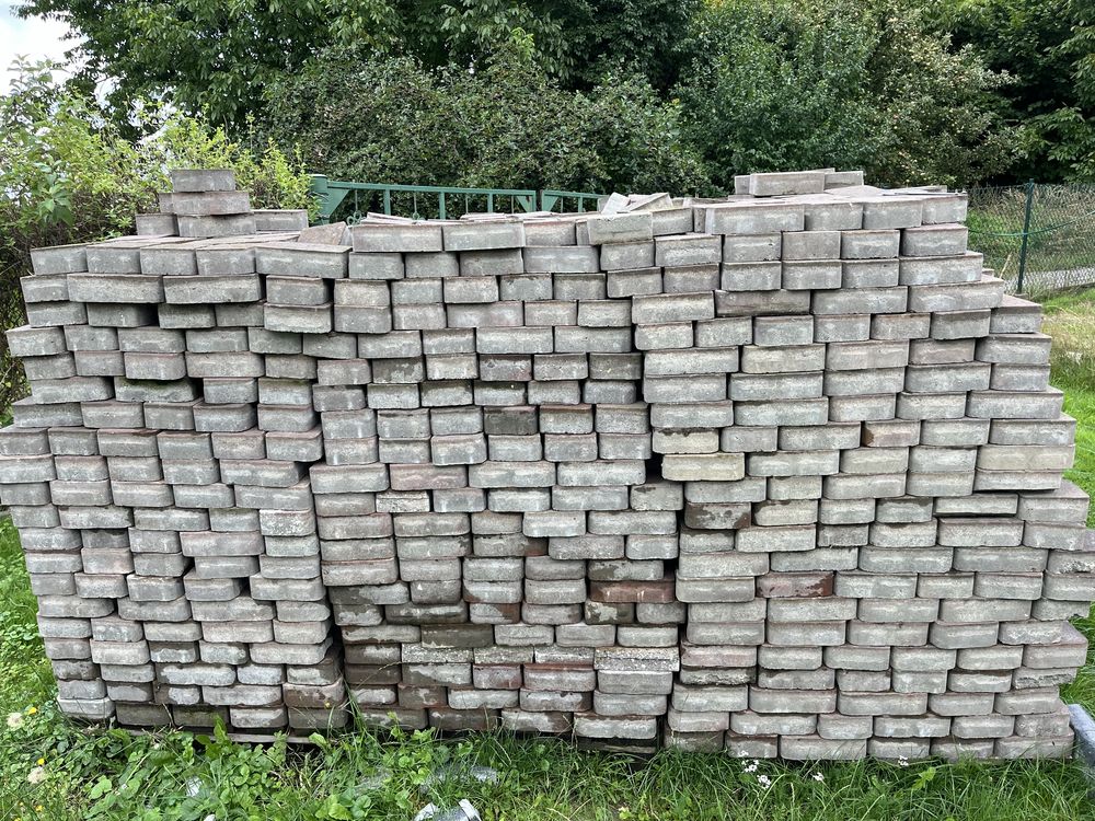 Kostka brukowa z rozbiórki używana