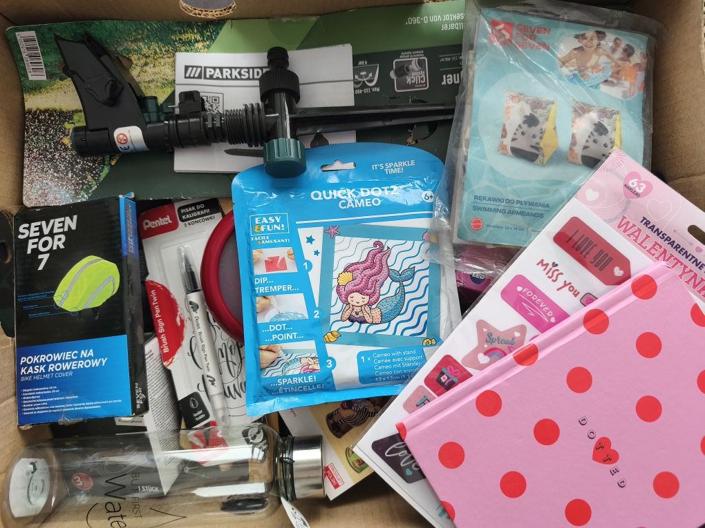 Karton box mix biedronka Lidl Action dziecko dom