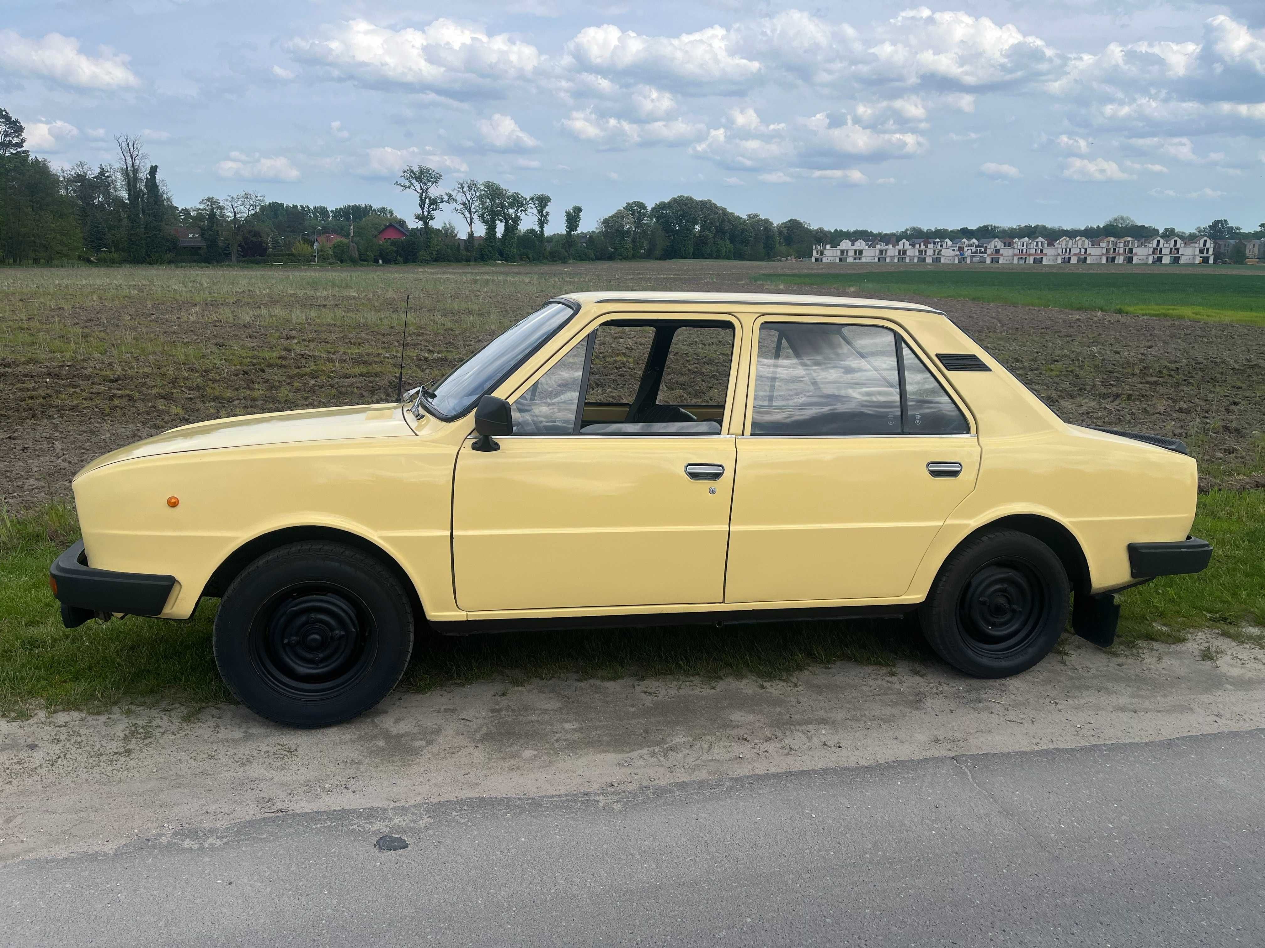 Skoda 105L - Wynajem z kierowcą! Ślubny strzał! Filmowy bajer!