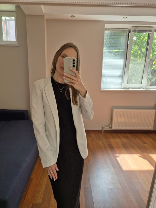 Білий піджак Pull&Bear