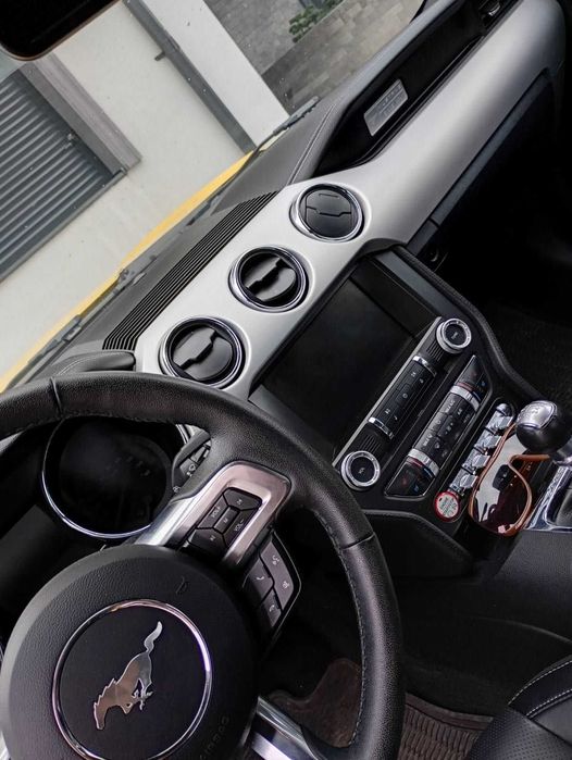 Ford Mustang 2.3 ecoboost como novo