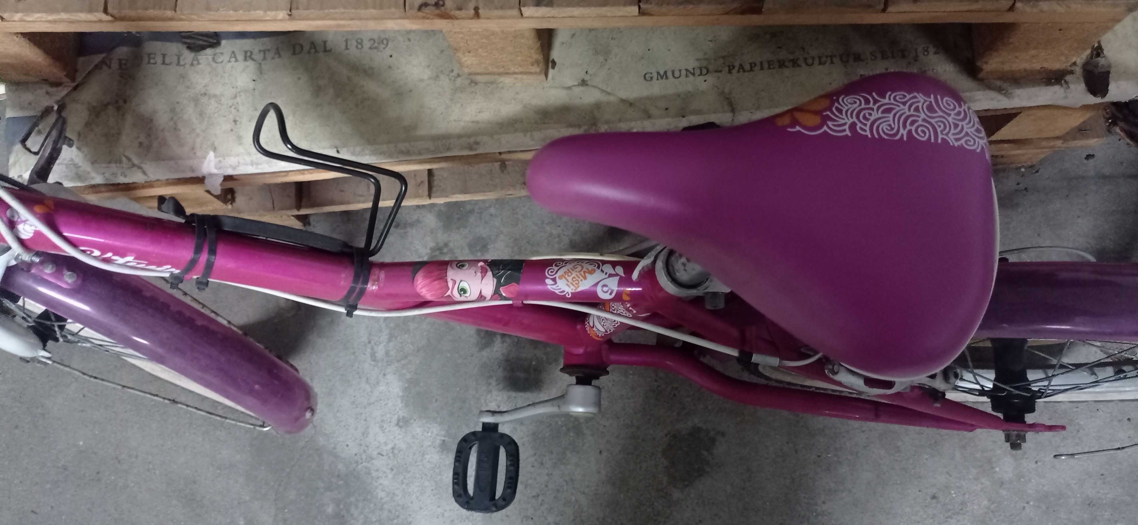 Bicicleta de menina