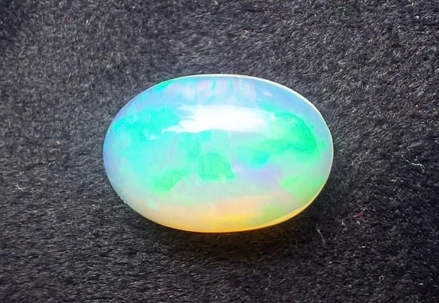 Opal naturalny, Kenia, 2,80 ct