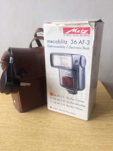 Вспышки Mecablitz 36 AF-3,  Saulute 220в и простая 3 вольта !