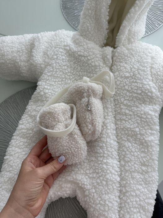 Зимовий комбінезон 0-3 місяці.