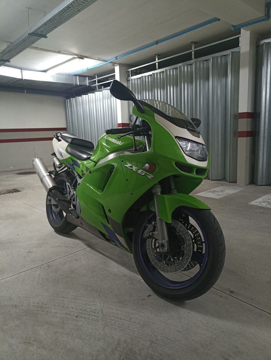 Kawasaki ninja Zxr 6