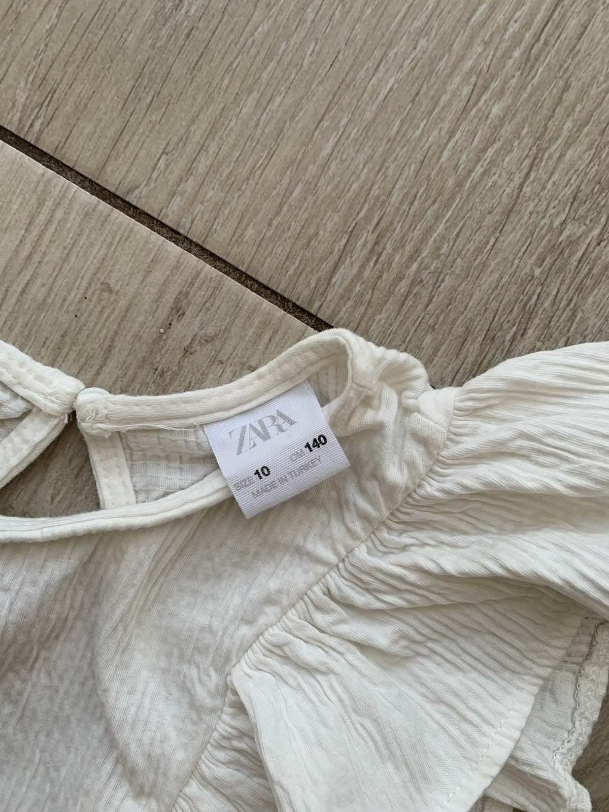 Zara платье на девочку