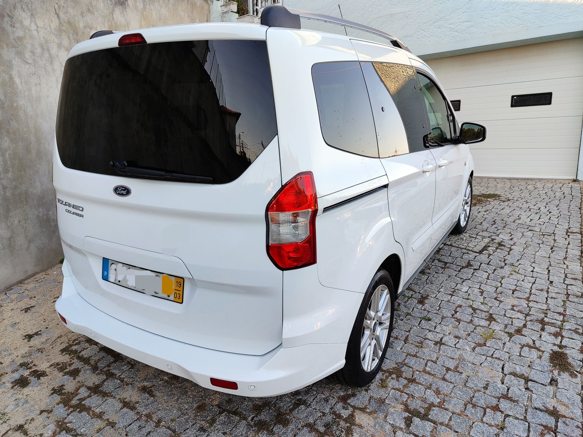 Ford Tourneo Courier 1.0 EcoBoost de 2019/03 Nacional