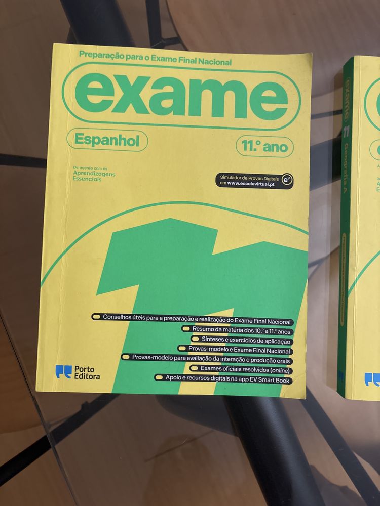 Cadernos de exames 11 ano (ESPANHOL E GEOGRAFIA)