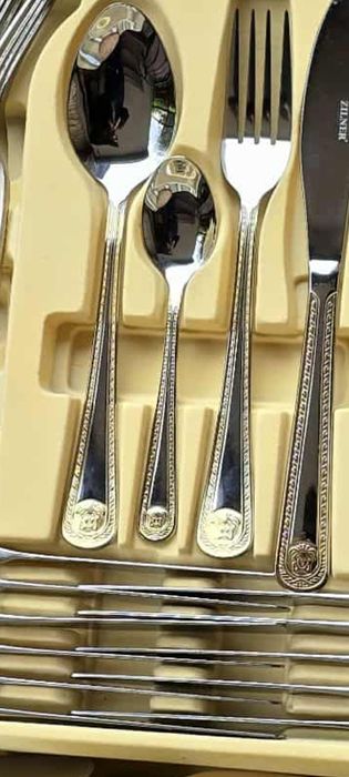 Walizka sztućce versace