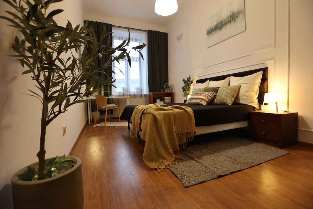 Ścisłe Centrum Chopina, pokój z dużym łóżkiem