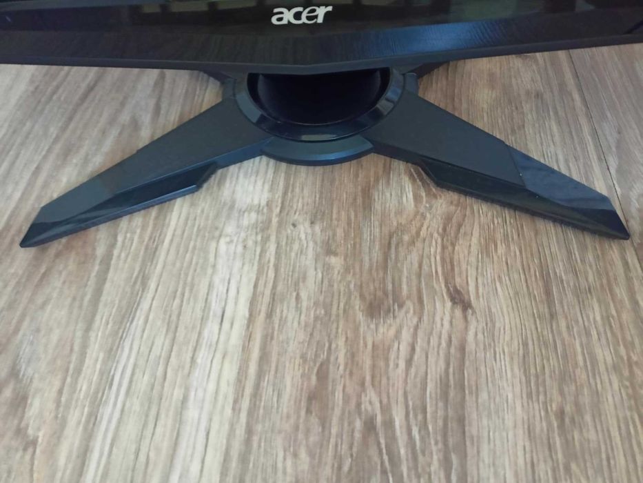 Monitor acer G245H