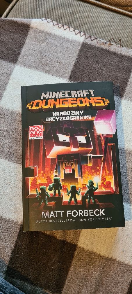 Książka Minecraft Dungeons Narodziny Arcyzłosadnika