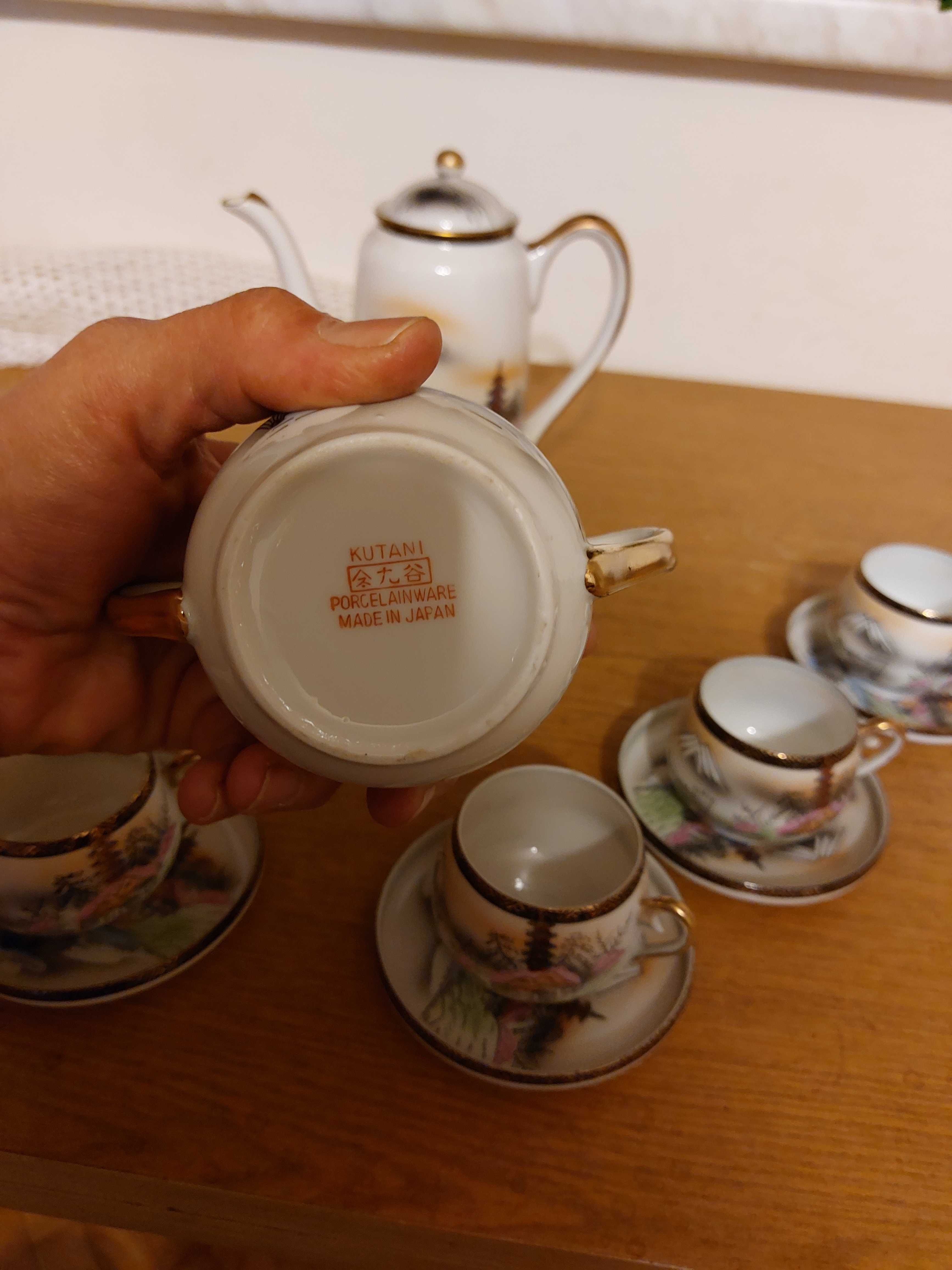 Porcelanowy serwis do kawy sygnowany japoński z lat 70 tych-nieużywany