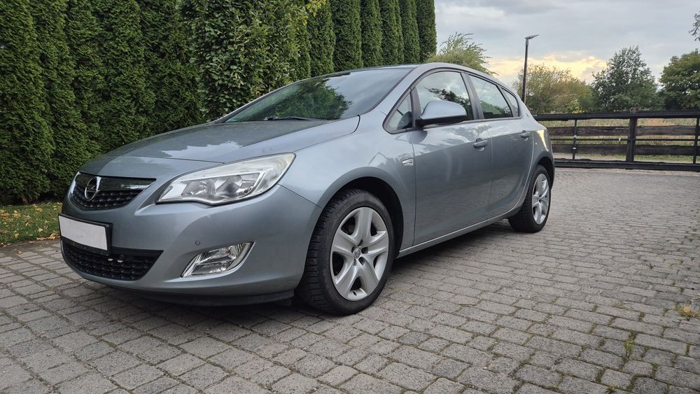 Opel Astra J 1.4TB. Manual.120kM. Hatchback. Ładny. Zadbany. Ekonomicz