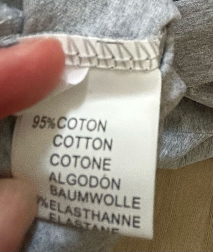 T-shirt z aplilacją S/M