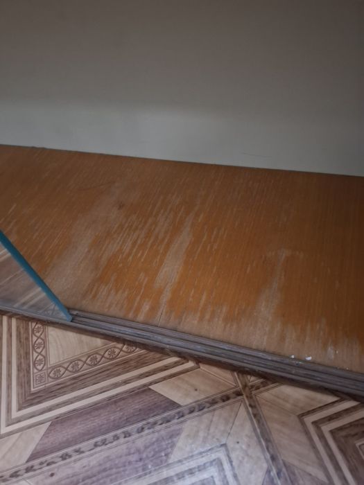 Полки книжні зі склом