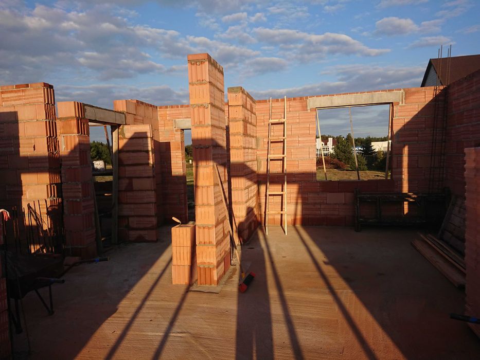 Budowa domów, płyty fundamentowe, usługi murarskie