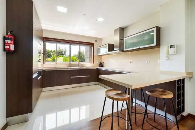 MORADIA T3 com suite, varanda e terraço
