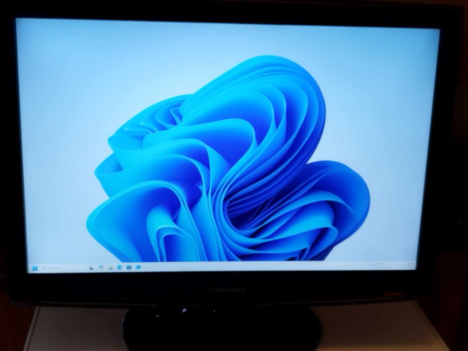 Telewizor Monitor Samsung SyncMaster T240HD