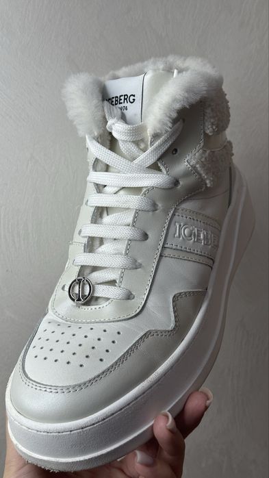 Зимові кросівки Iceberg