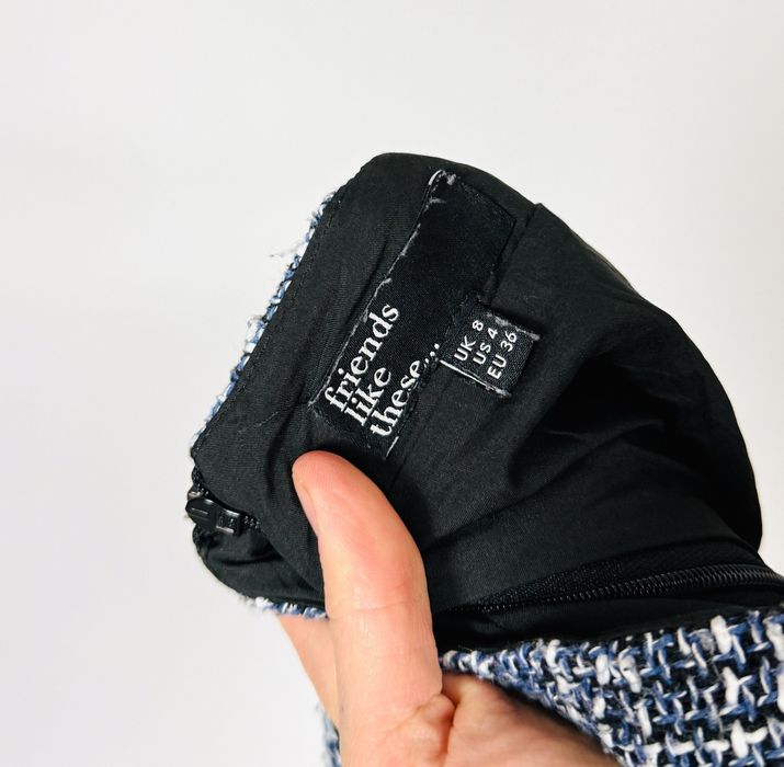 Spódnica mini z tkaniny boucle S 36