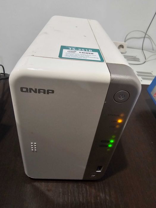 Serwer plików NAS QNAP TS-251B 4GB