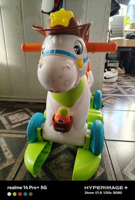 Konik do bujania i jeżdżenia 2w1